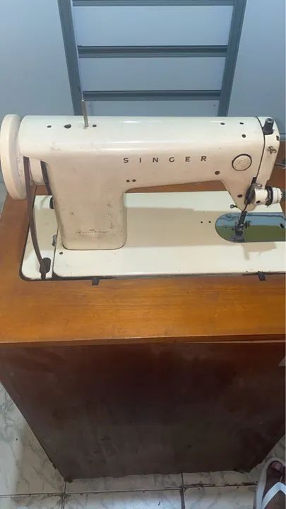 m-quina-de-costura-industrial-singer-antiga-equipamentos-para