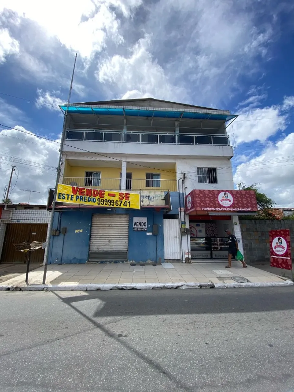 Prédio residencial e comercial- Ótimo negócio!