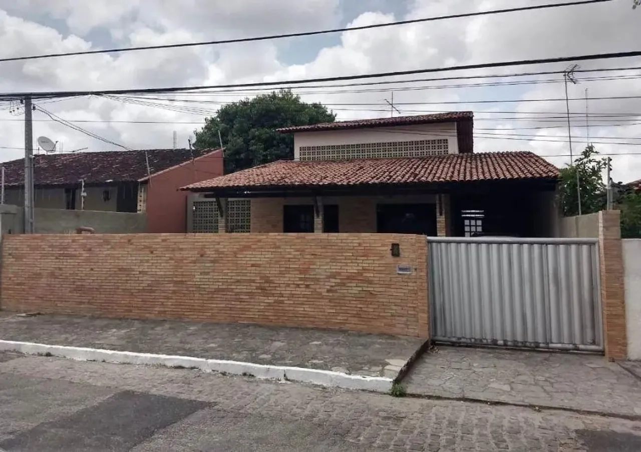 Casa a venda com 300m² em Tambauzinho - CA0059.