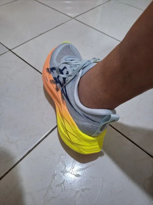 Tenis de corrida asics superblast 2 paris