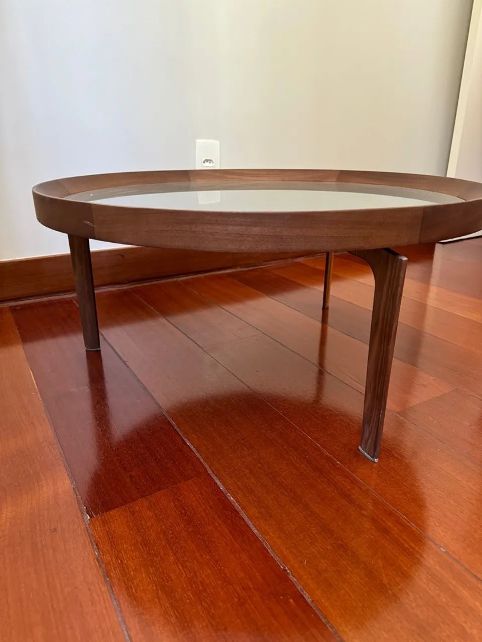 Linda mesa de centro redonda com design elegante e sofisticado - Foto 5