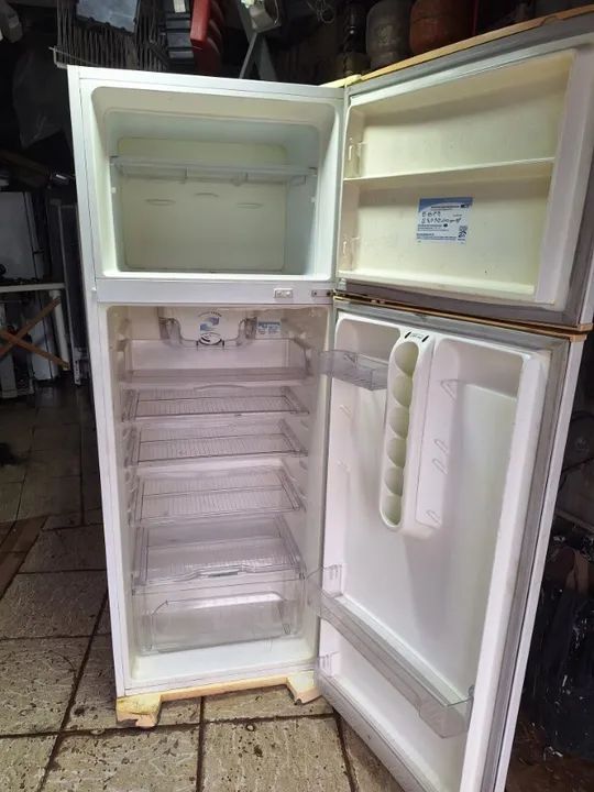 geladeira revisada 600 R$ em trego hohe +tacaligue wzp * sr antonio parcelo cartao - Foto 2