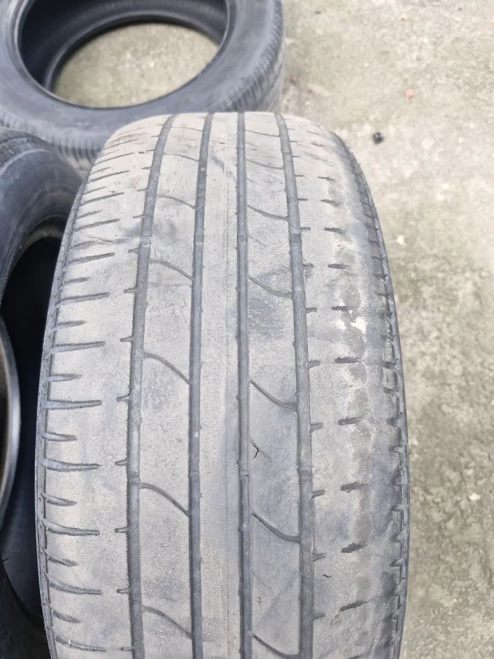 Pneus Bridgestone Turanza 195 / 55 R15 usados  - Foto 4