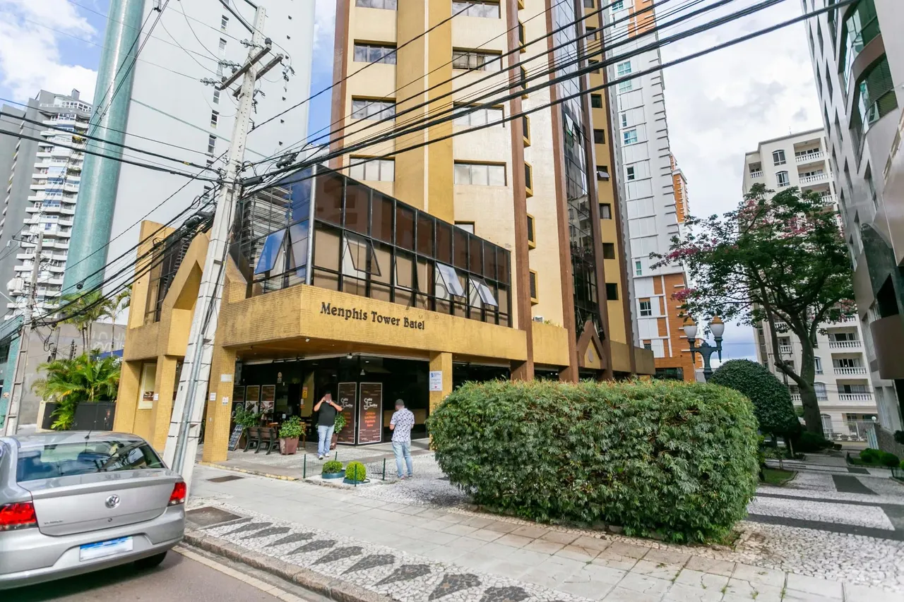 Sala comercial à venda no Batel ARYA1