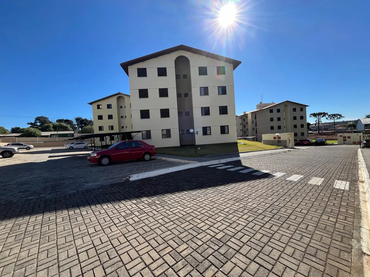 Lindo apartamento com 03 quartos (uma suite) no residencial lagoa Dourada !!