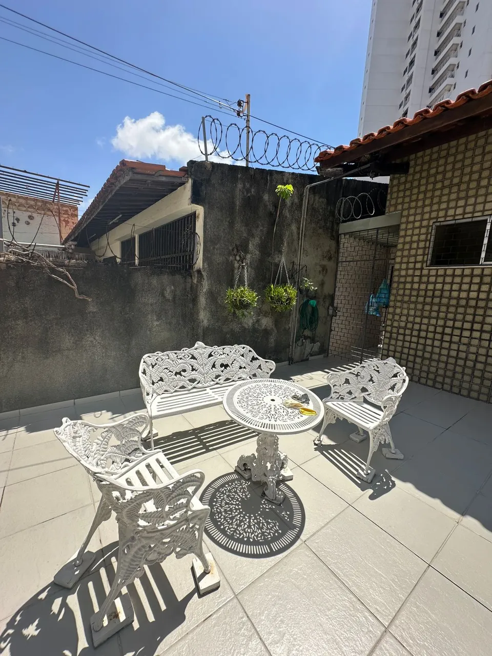 Térrea para venda possui 280 metros quadrados com 4 quartos em Dionisio Torres - Fortaleza