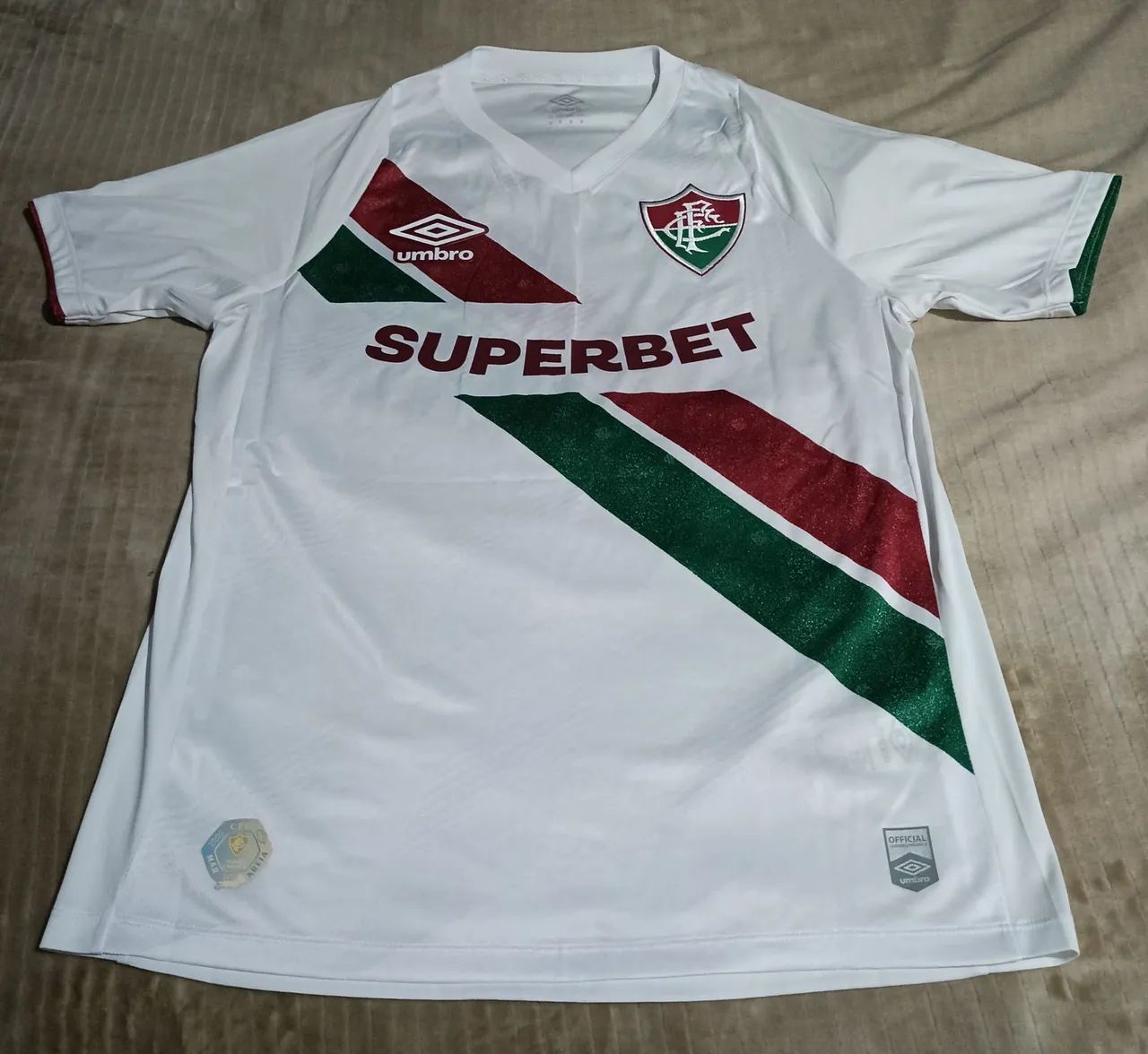 Camisa de Futebol Fluminense - Superbet - Umbro - M