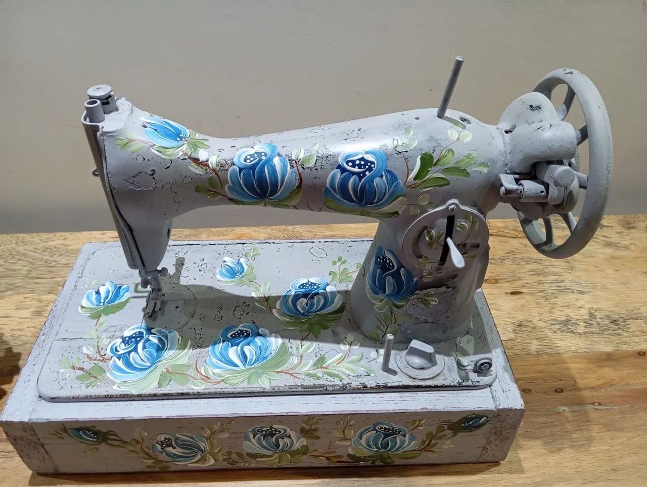 Máquina de costura Vintage  - Foto 2