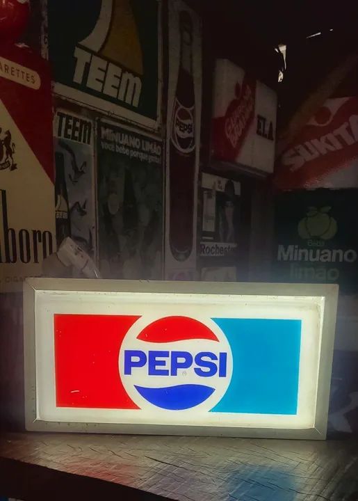 Luminoso Antigo Pepsi