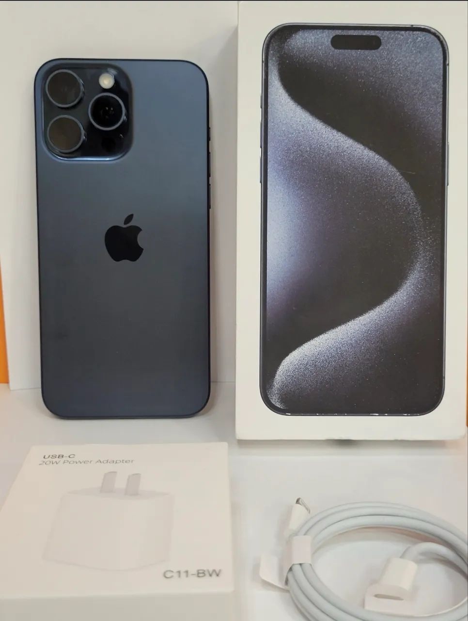 iPhone 15 pro Max 256 Blue Titanium - ESTADO DE NOVO!! - Celulares