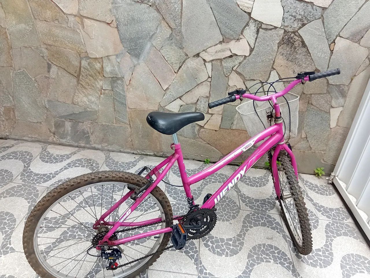Bicicleta  muito nova - Foto 4