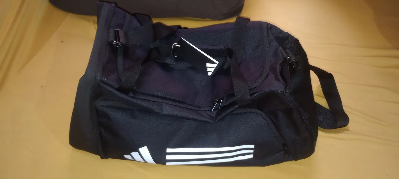 Bolsa tranversal Adidas Esportiva - Nova com Etiqueta