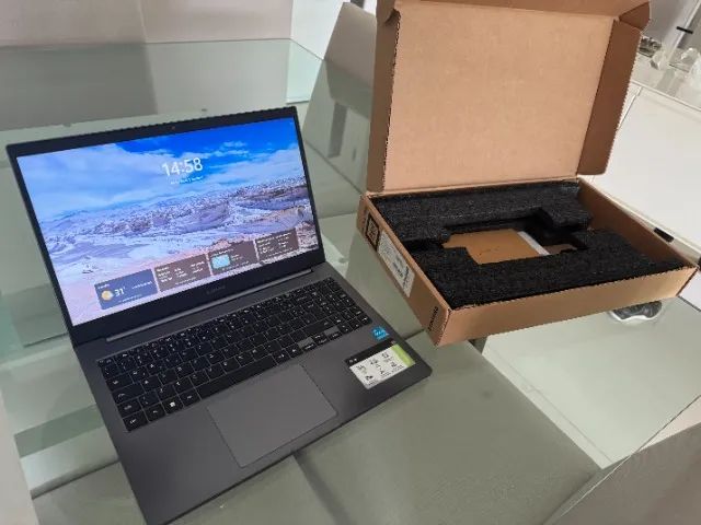 Notebook Samsung Book I3 8gb 256gb Ssd 15,6'' W11 Cor Cinza-místico.  Caixa, Carregador, P