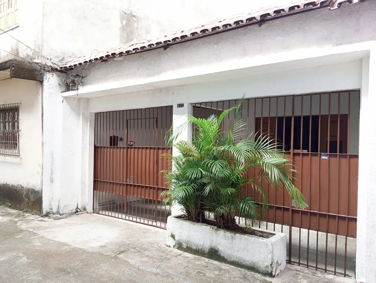 ALUGO CASA COM 3 QUARTOS,UMARIZAL