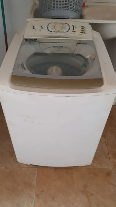 Máquina de Lavar Roupa Eletrolux Superconservada