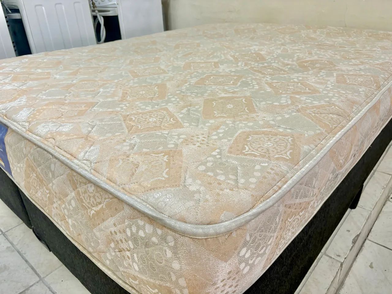 Cama box de casal Queen , cama Queen  - Foto 4