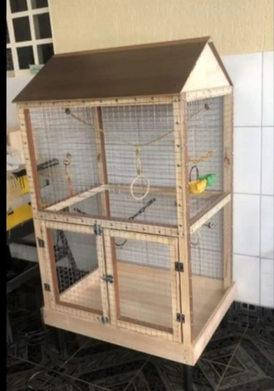 Vende-se gaiola grande 