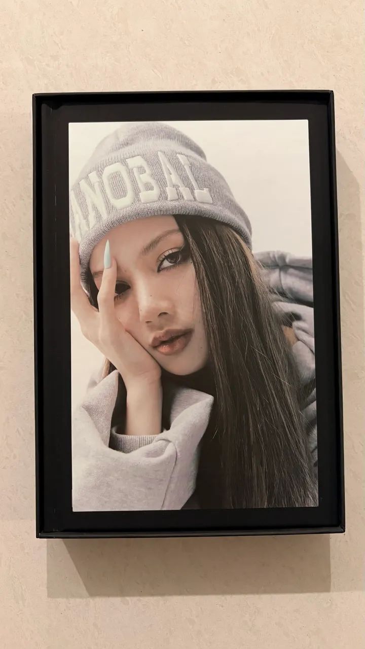 Álbum Lisa (BLACKPINK) - LALISA (BLACK ver.) + brindes - Hobbies e