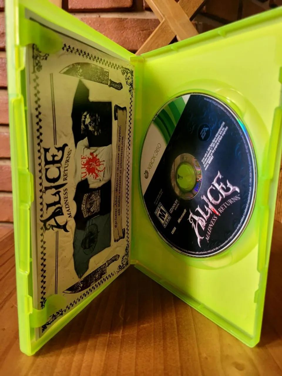 Alice: Madness Returns - Xbox 360 - Foto 2