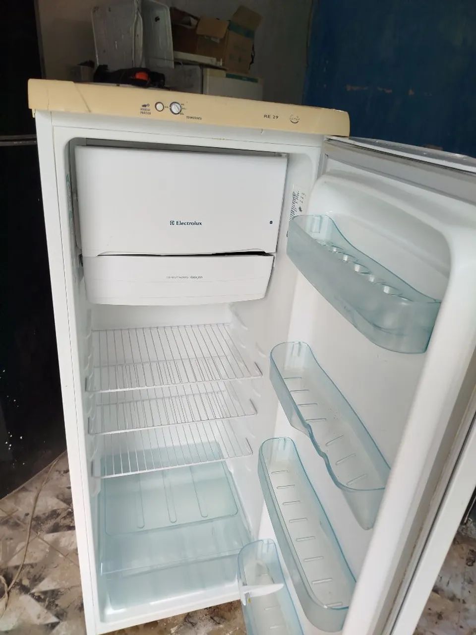 Geladeira Electrolux estado nova - Foto 4