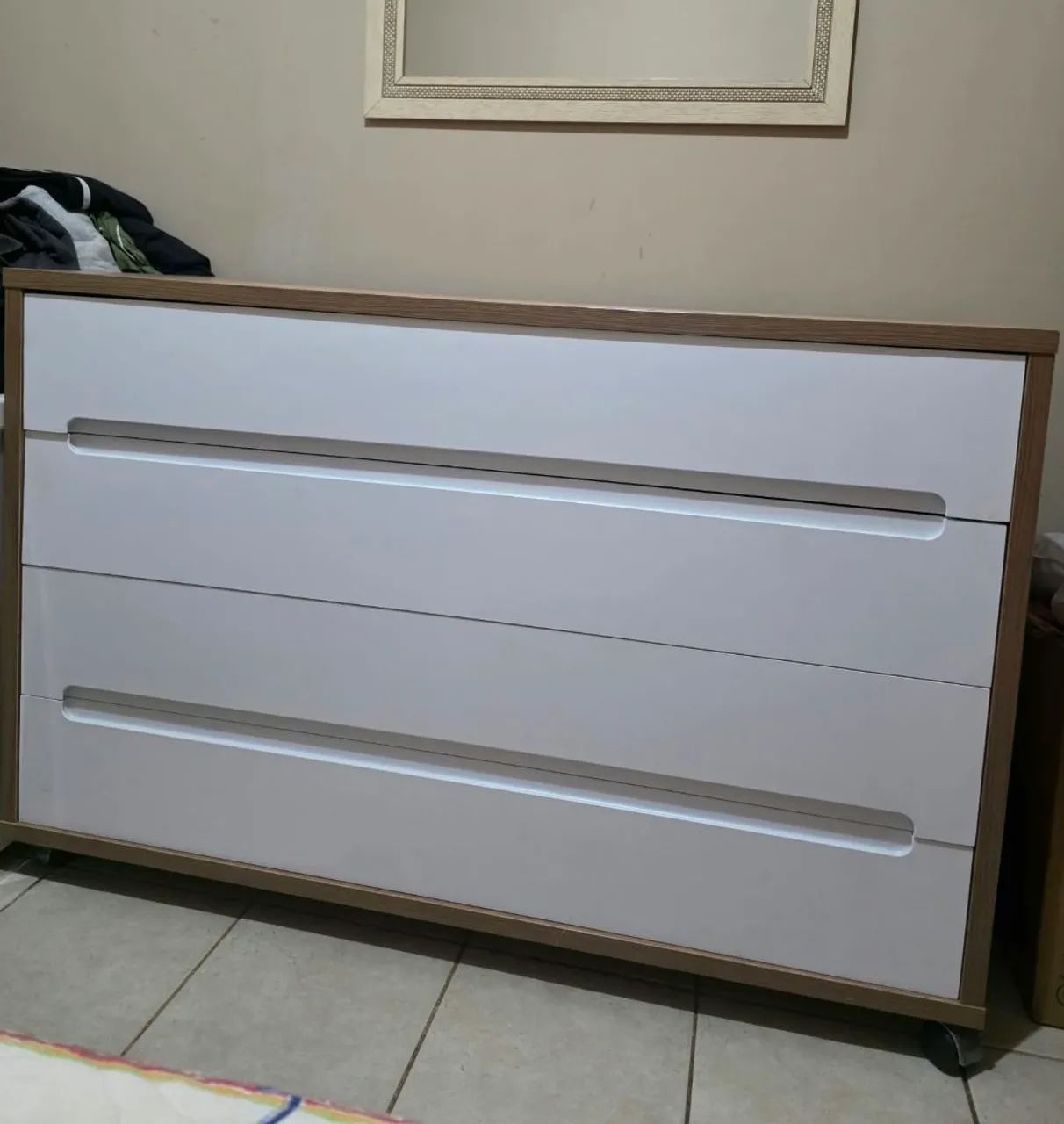 CÔMODA SEMI NOVA 1,30X80X50
