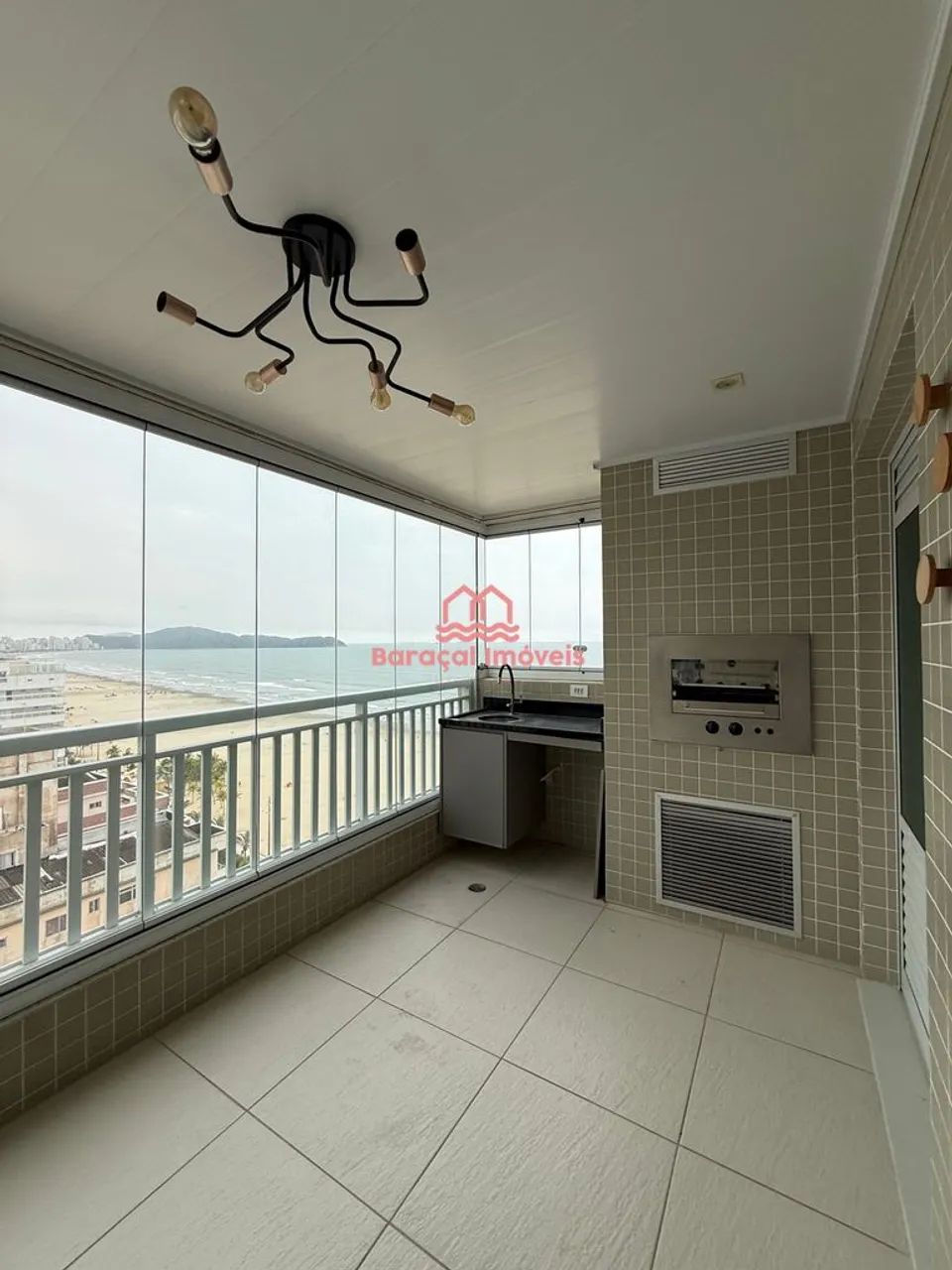 Apto para Venda e Locação Residencial Frente Mar em Aviação, Praia Grande - SP