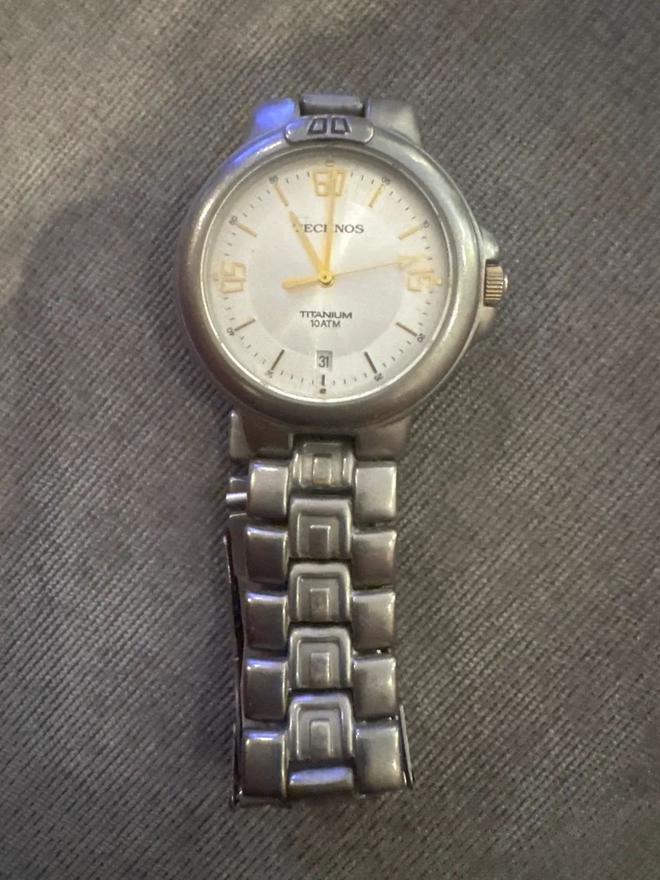 Technos titanium