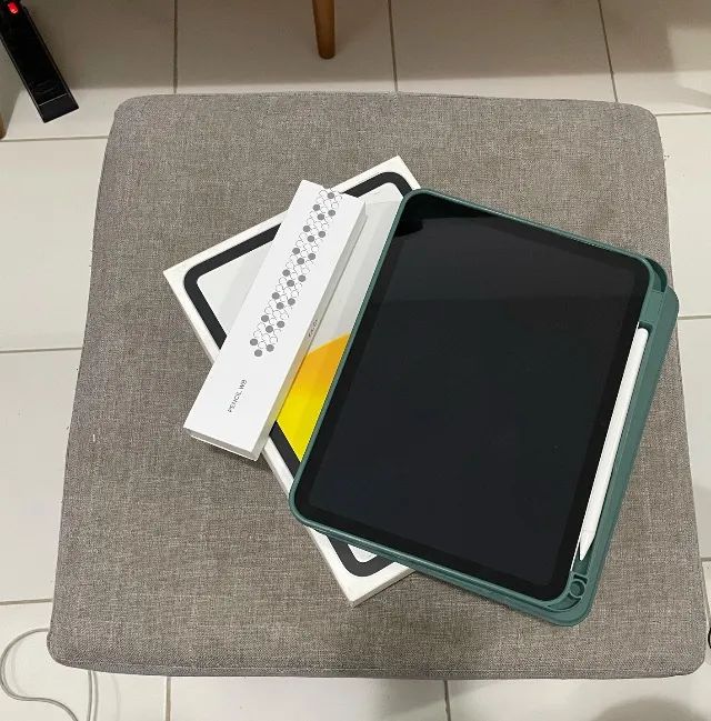 iPad 10º geração 64gb - Caixa, capa e caneta - Tablets e E-Readers