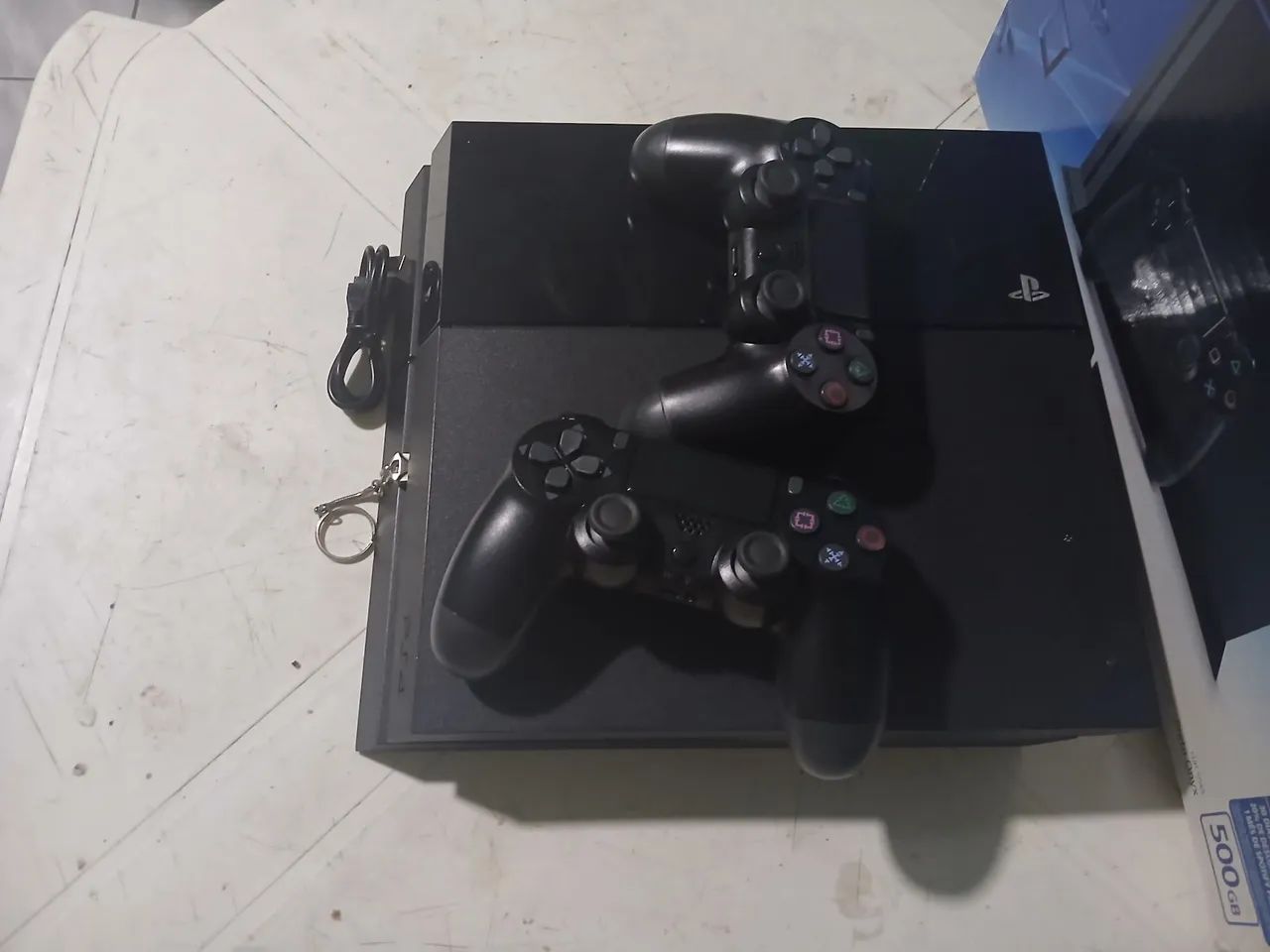 Playstation 4 + 2 controles - Foto 3