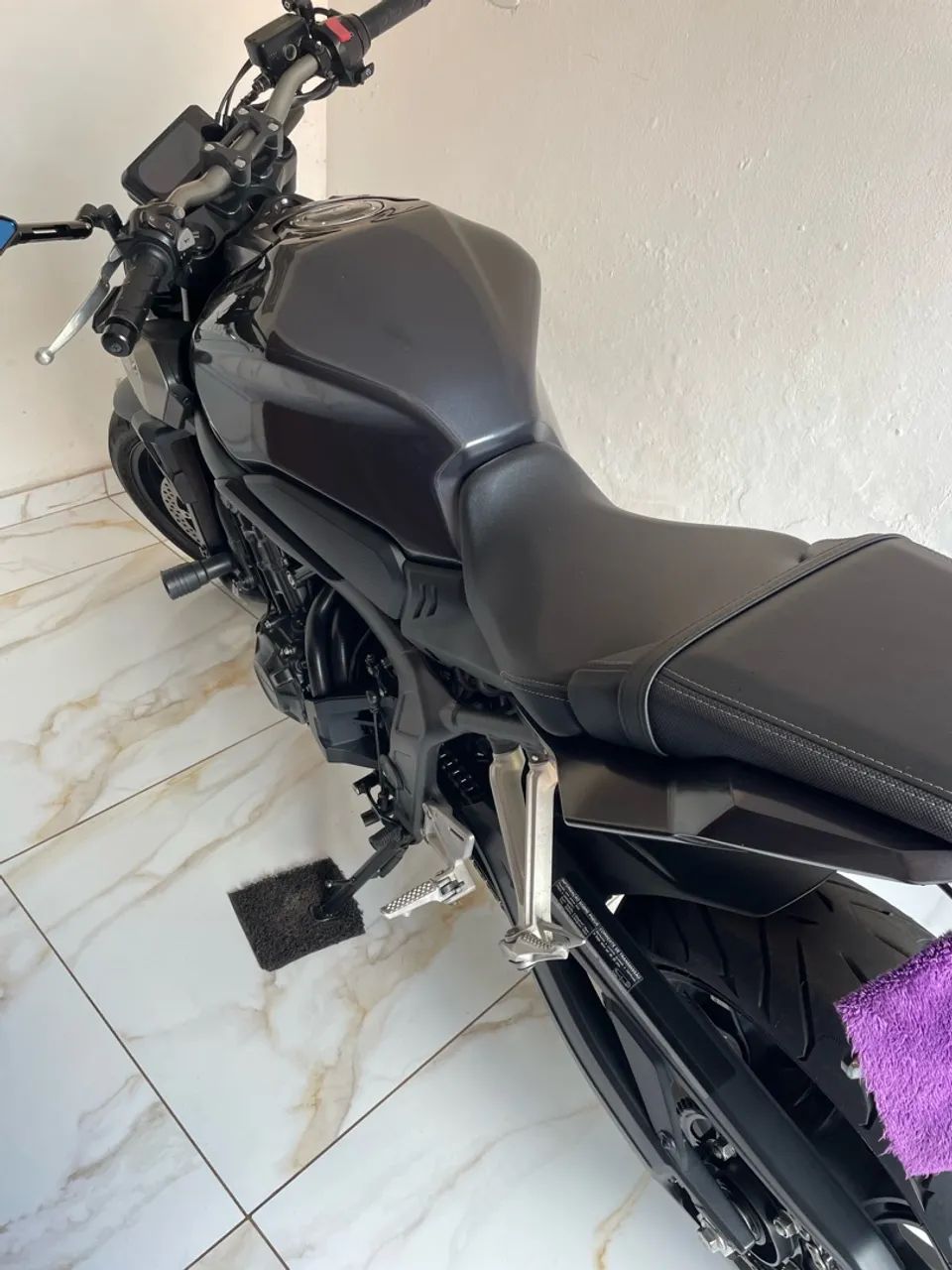 CB 650r - Foto 4