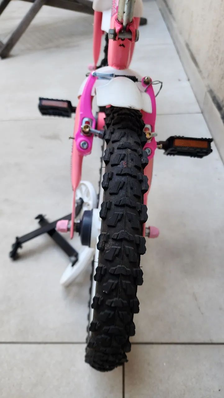 Bicicleta infantil aro 16 - Foto 4