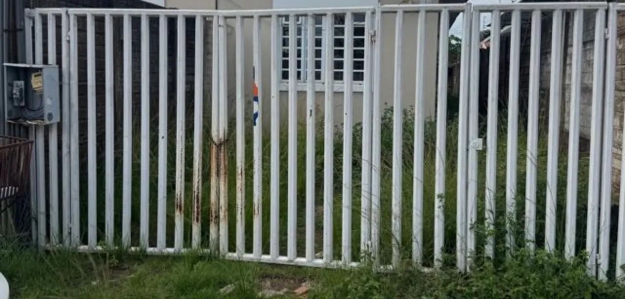 Portão de grade 