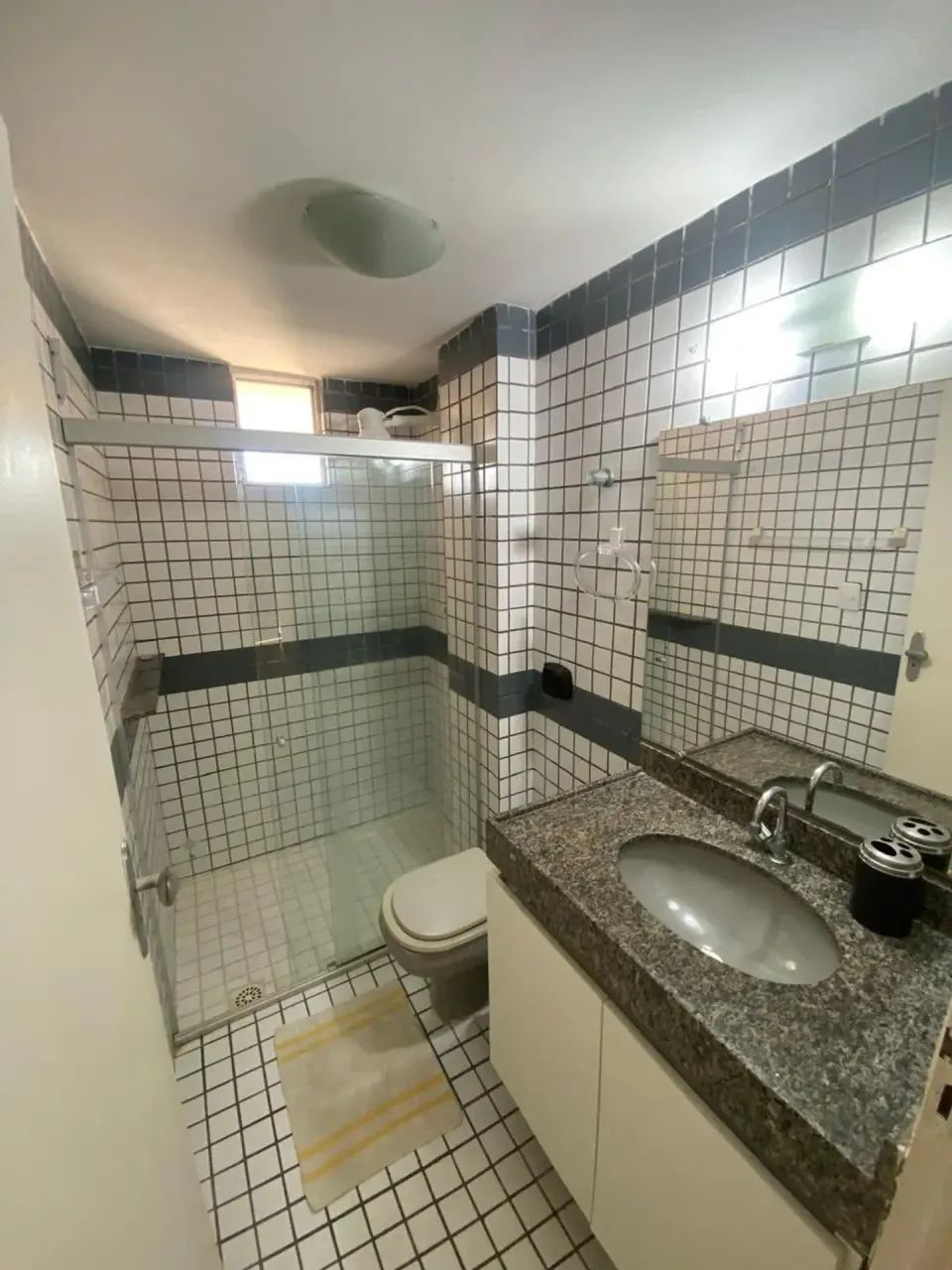 Alugo Apartamento  com 3 quartos todo mobiliado - Foto 2