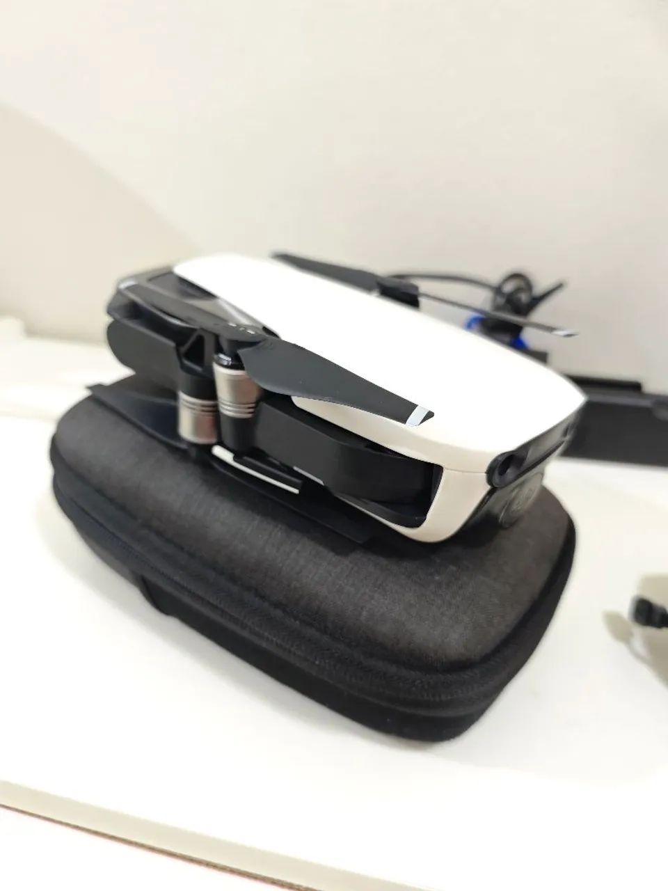 Drone DJI Mavic Air 4K - Kit Completo c/ 4 Baterias, Bolsa e Acessórios