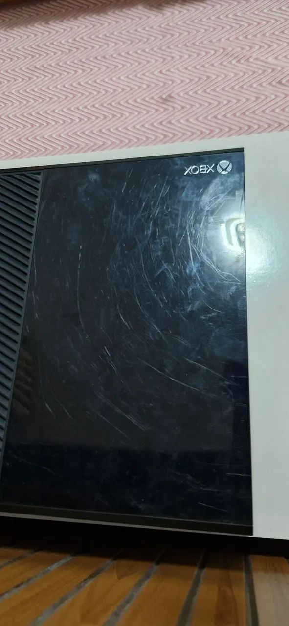 Xbox one 1tb - Foto 2