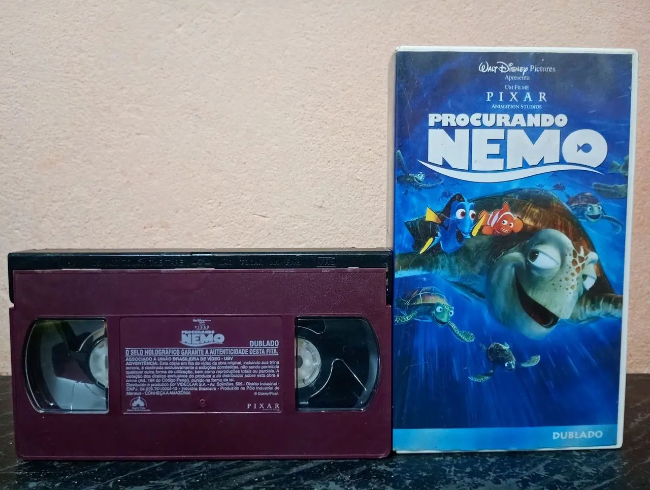 VHS DISNEY PIXAR - PROCURANDO NEMO (DUBLADOS) 