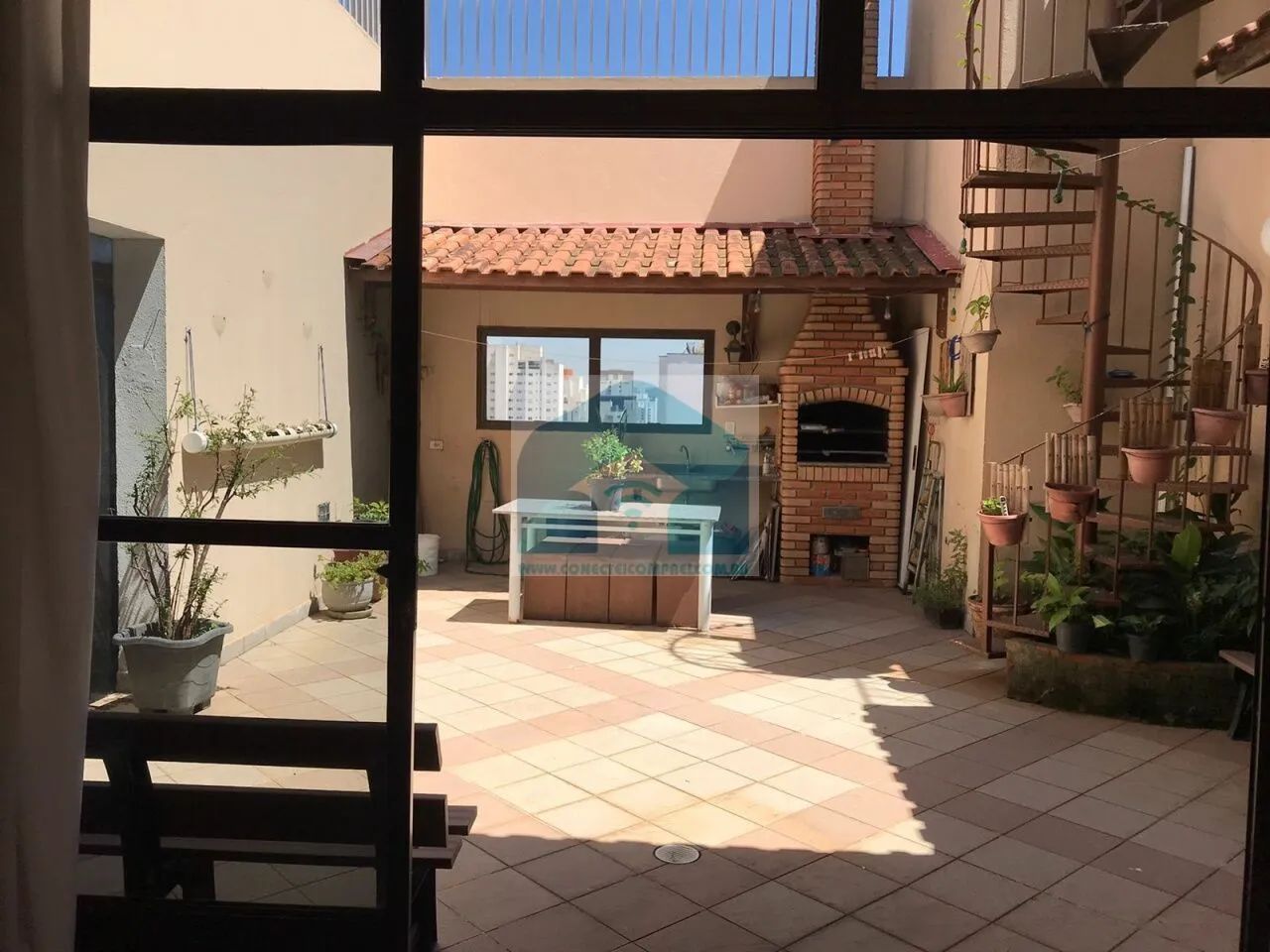 Cobertura em Moema Com 4 suites e 4 vagas com churrasqueira e piscina 358m².