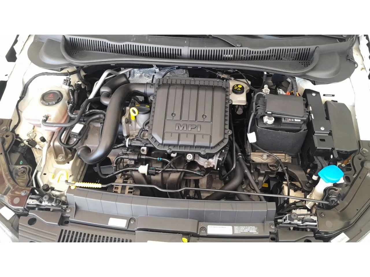Volkswagen Polo Track 1.0 Flex 12V 5p, foto 15 de 16