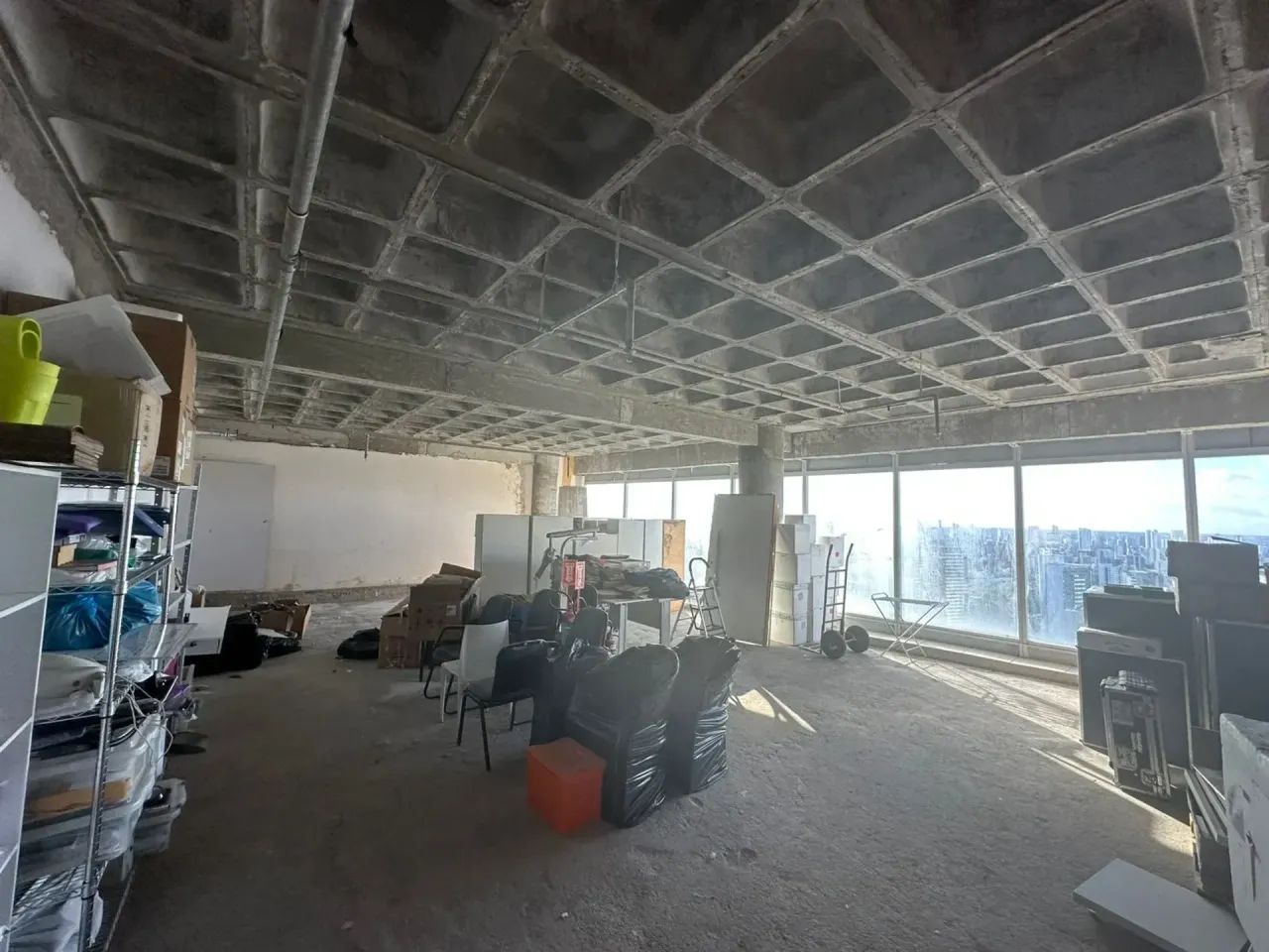 Locação de Sala Comercial 100 m² - Empresarial Charles Darwin