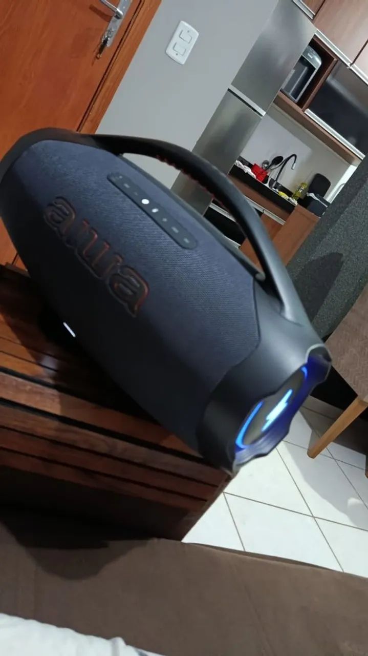 Caixa de Som Boombox Plus 200W AIWA BBS-01-B BIVOLT 