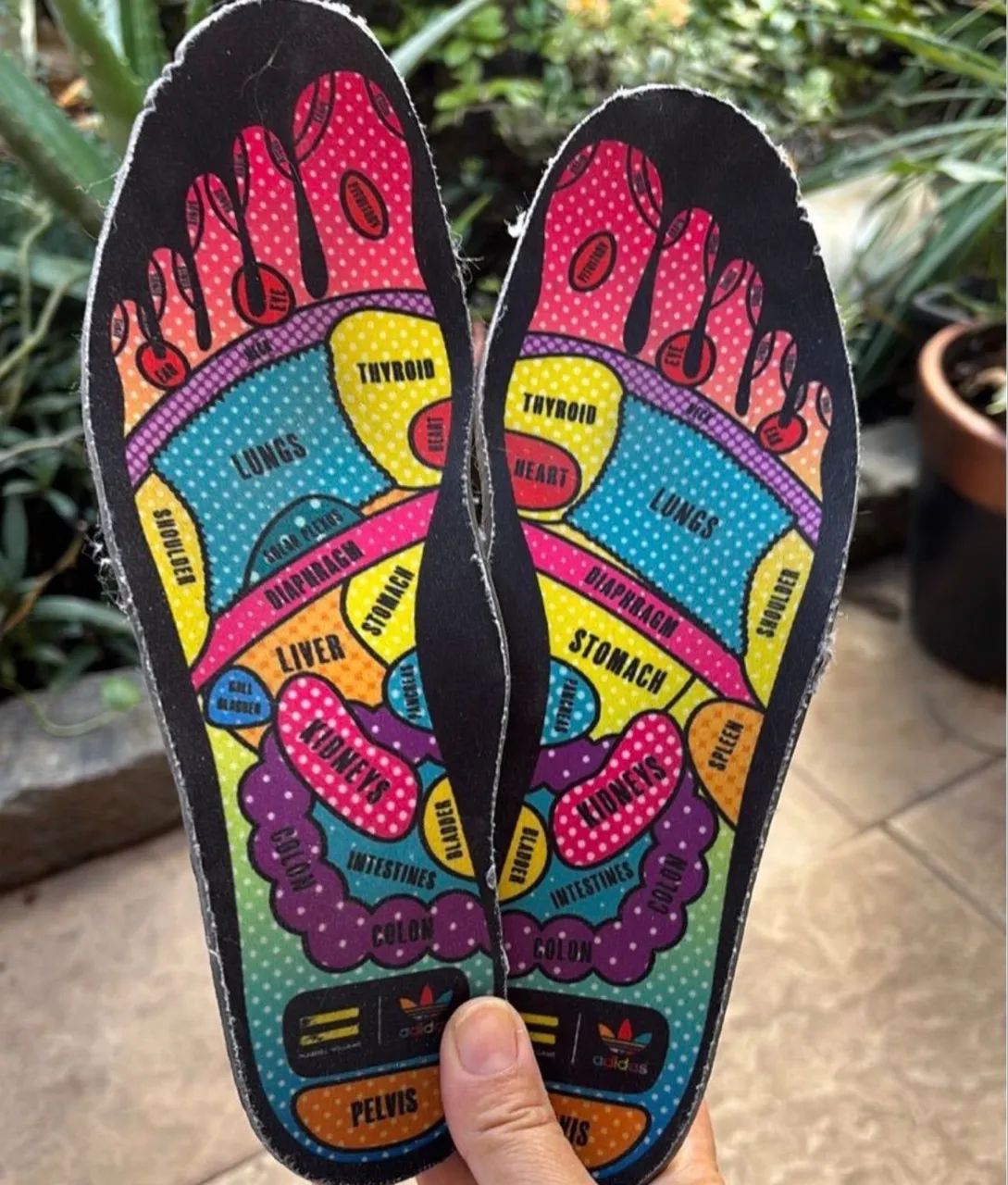 Tênis adidas Colabb pharel - Foto 3