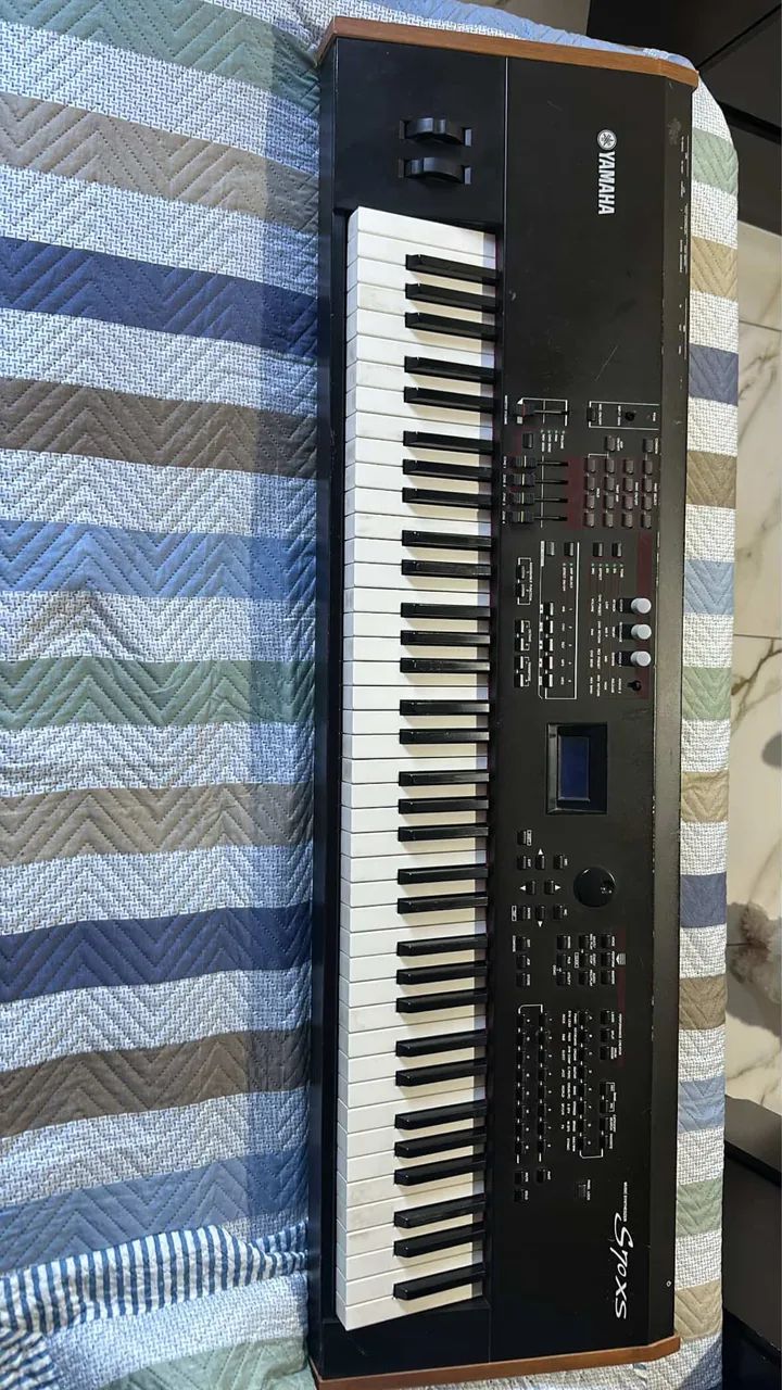 Yamaha S70xs - Foto 2