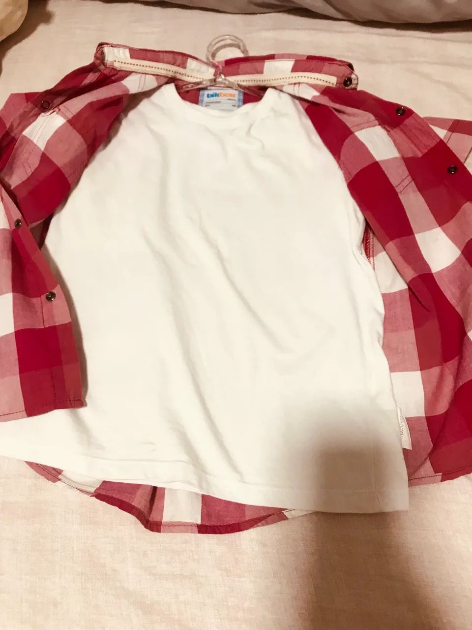 duas camisas em valor só de algodão  - Foto 5