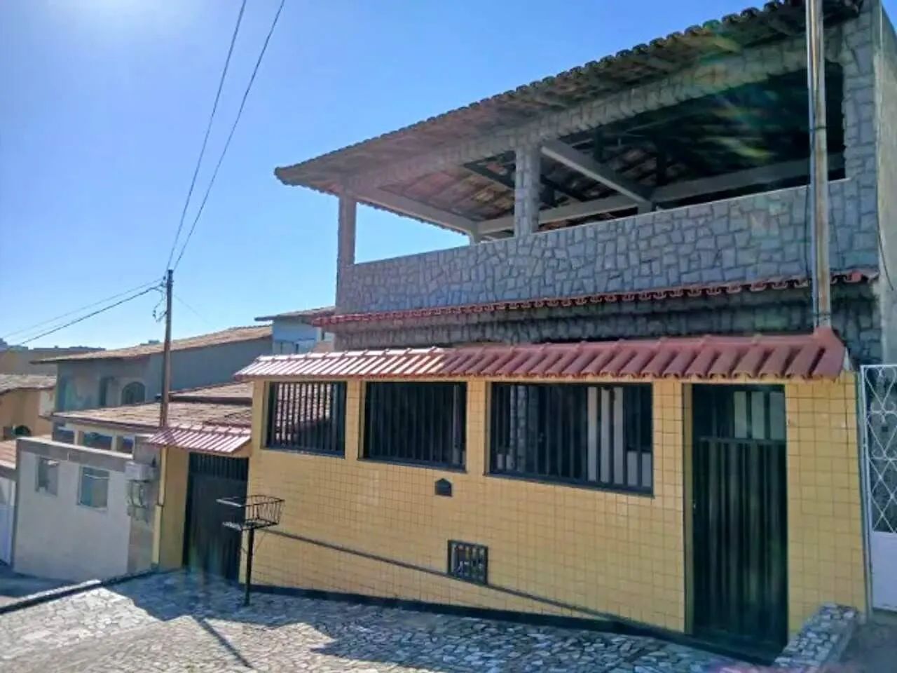 CASA DUPLEX COM 6 QUARTOS E 3 SUÍTES - SANTOS DUMONT - VILA VELHA/ES