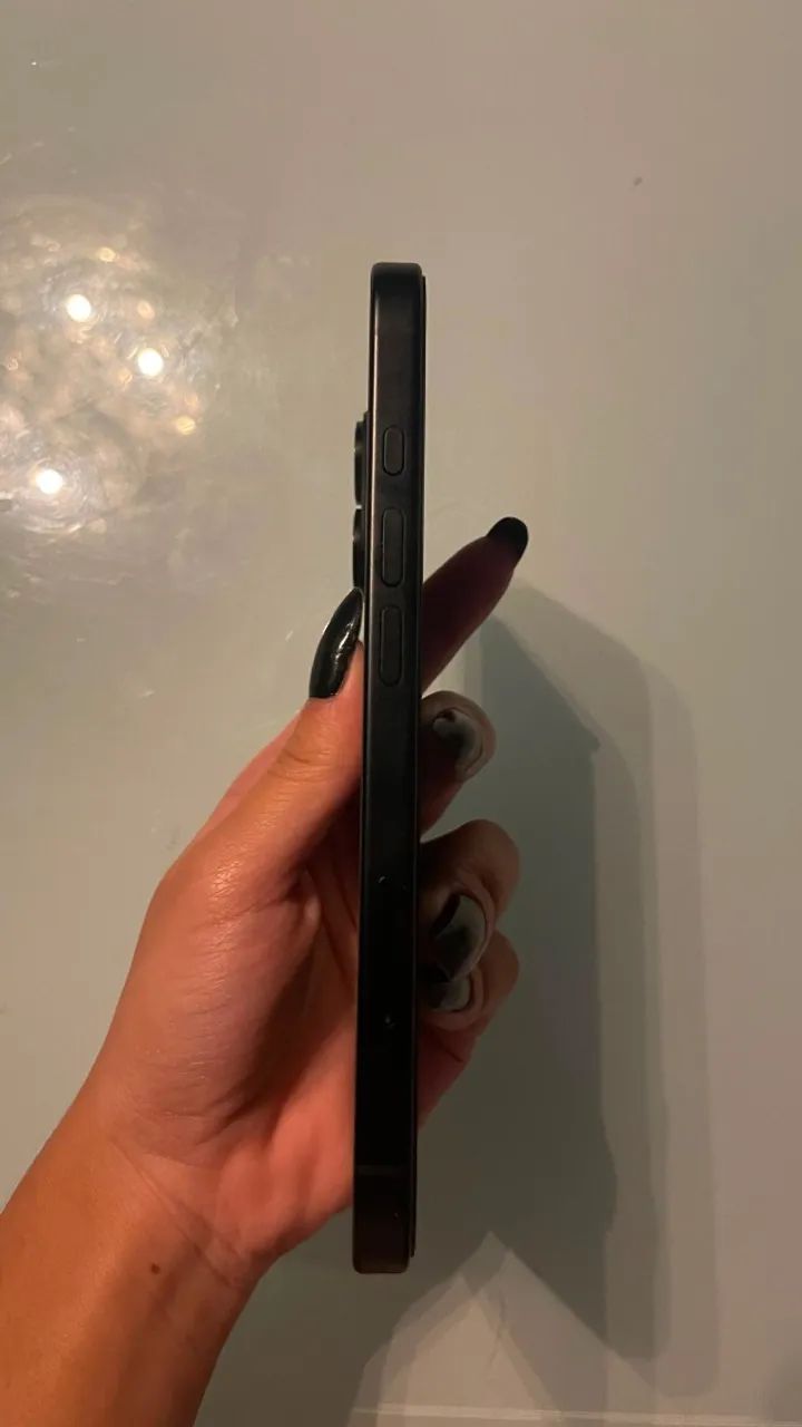 IPHONE 16 - Foto 4