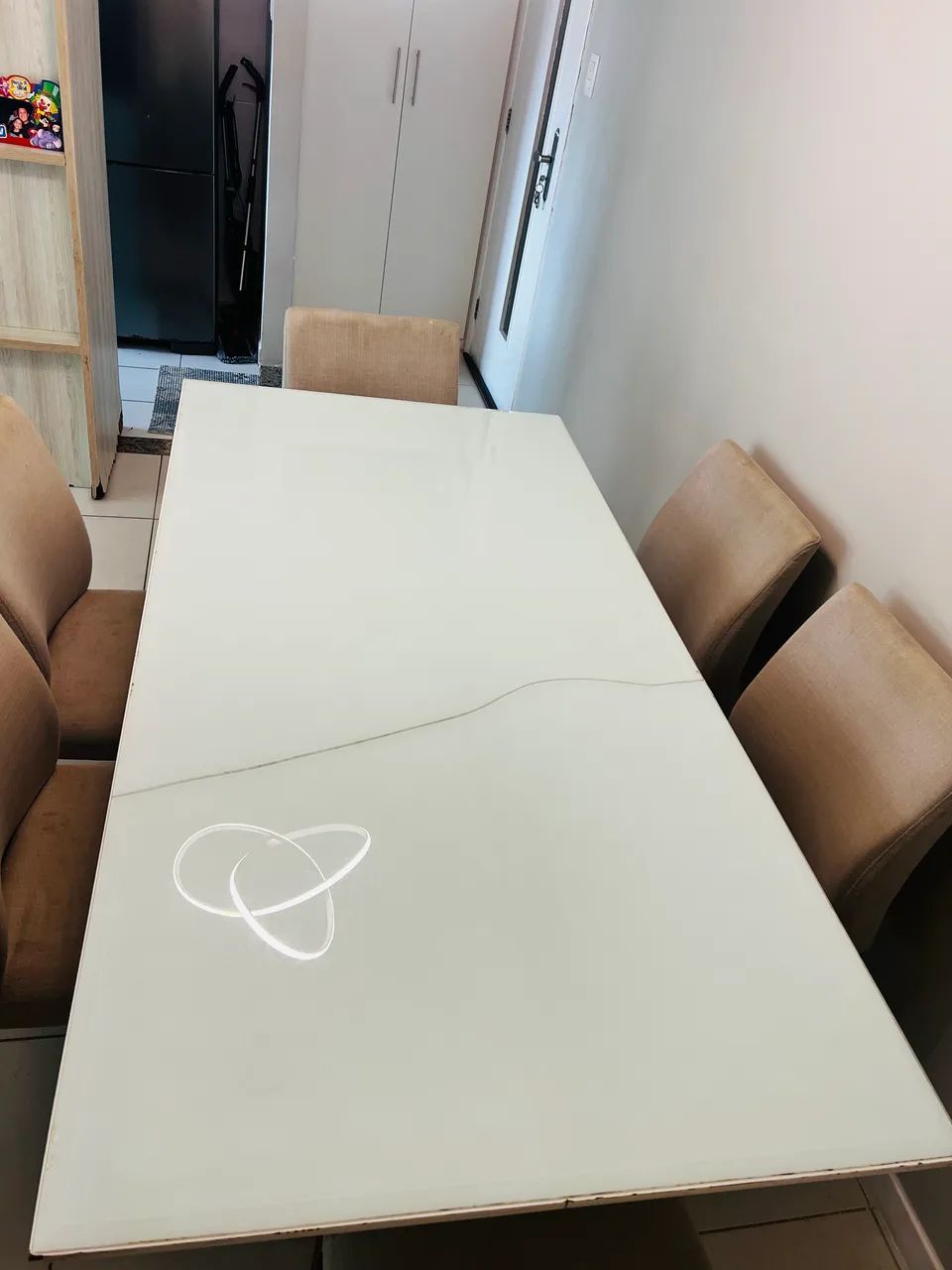 Mesa Com 6 Cadeiras  - Foto 2