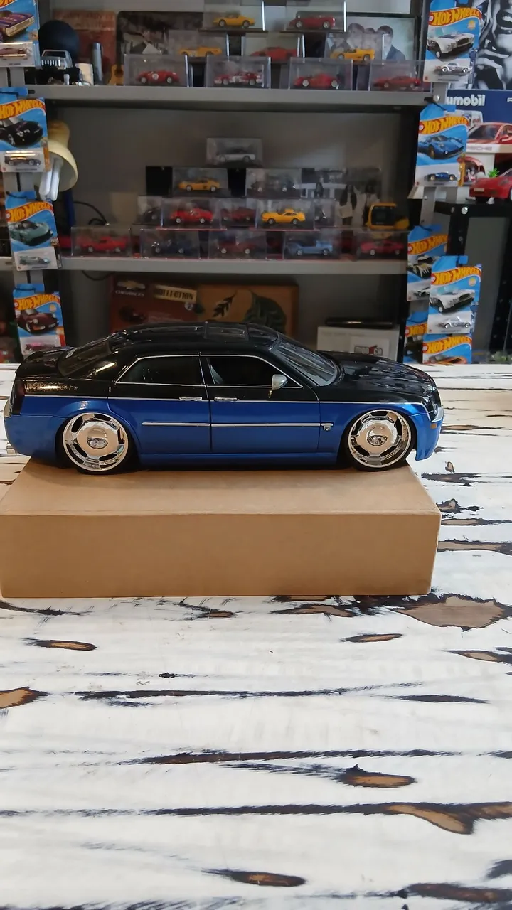 Chrysler 300C da Jada Toys - Hobbies e coleções - Butantã, São