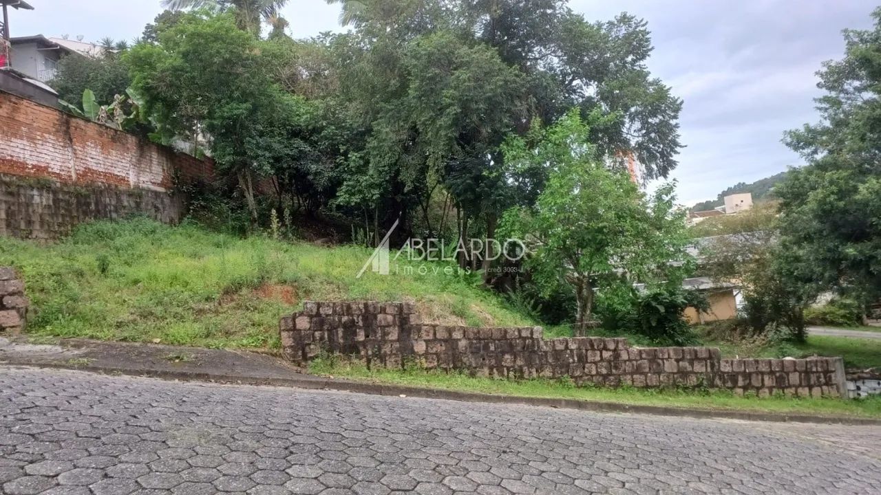TERRENO COM 377M2 - BAIRRO SALTO