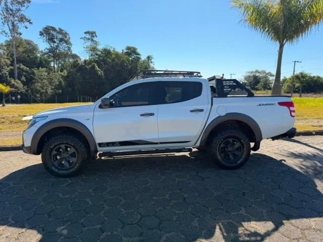Mitsubishi L200 2022