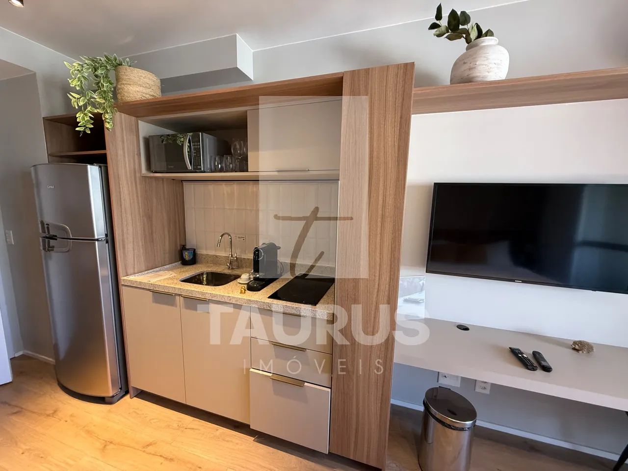 Studio mobiliado para alugar, 27m², em Moema, São Paulo-SP. - Foto 2